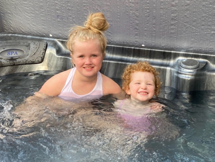 ¿Quién no trabaja, no come: cómo en una familia británica, se enseña a las hijas a trabajar desde la primera infancia