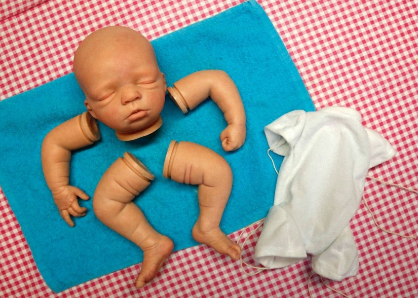 Reborn babies - like living children