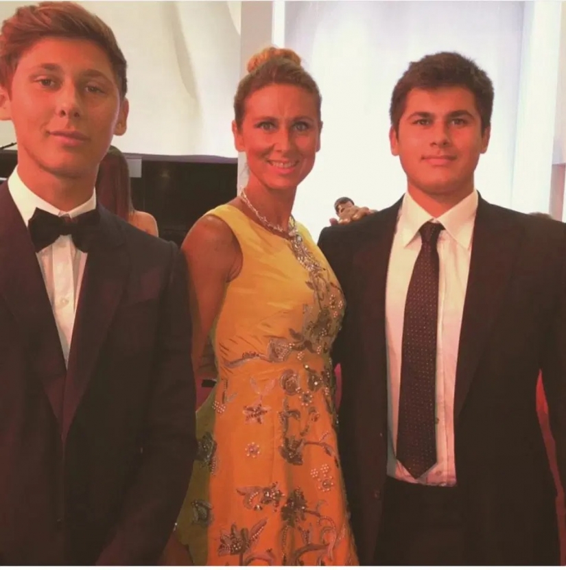 Record-breaking lawsuit: ex-wife of billionaire Akhmedov wins court case against son Record-breaking lawsuit: ex-wife of billionaire Akhmedov wins court case against son