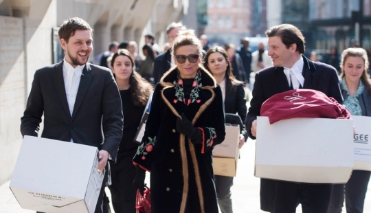 Record-breaking lawsuit: ex-wife of billionaire Akhmedov wins court case against son