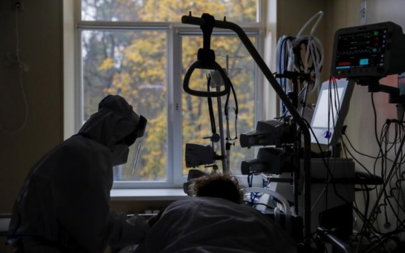 Récord de muertes por COVID-19 en un hospital de Moscú