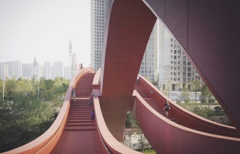 Round, unfinished and endless-10 most unusual bridges in the world Round, unfinished and endless-10 most unusual bridges in the world