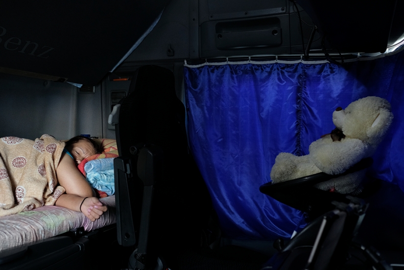 Ruso dalnoboishiki sobre el dinero, los hábitos, los conflictos de tráfico y la libertad Ruso dalnoboishiki sobre el dinero, los hábitos, los conflictos de tráfico y la libertad