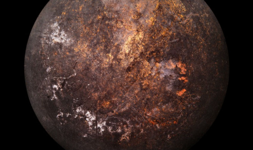 "Satellite images" of the bottoms of old pots and pans from the photographer Christopher Jonassen