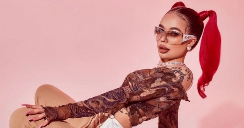 Scandalous blogger Instasamka showed her photos before plastic surgery Scandalous blogger Instasamka showed her photos before plastic surgery