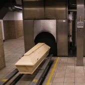 "See you on the other side": a crematorium worker told about the peculiarities of her work