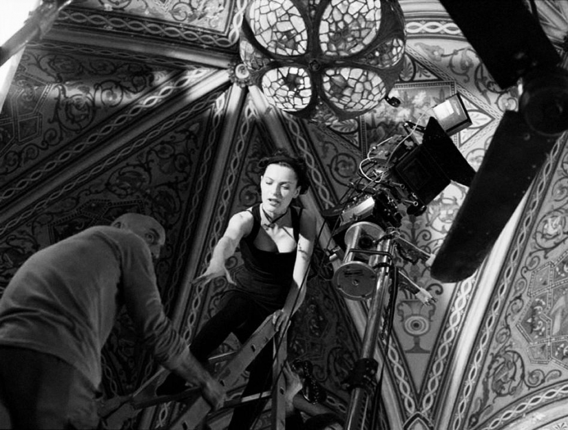 Self-portraits Ri Rasmussen — sexual, intellectual, loose Self-portraits Ri Rasmussen — sexual, intellectual, loose