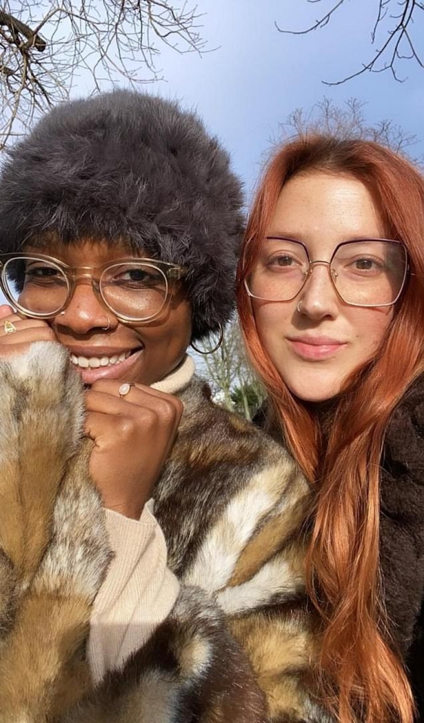 Sentimientos encontrados: una lesbiana de Canadá jugó una boda con una amiga de orientación tradicional