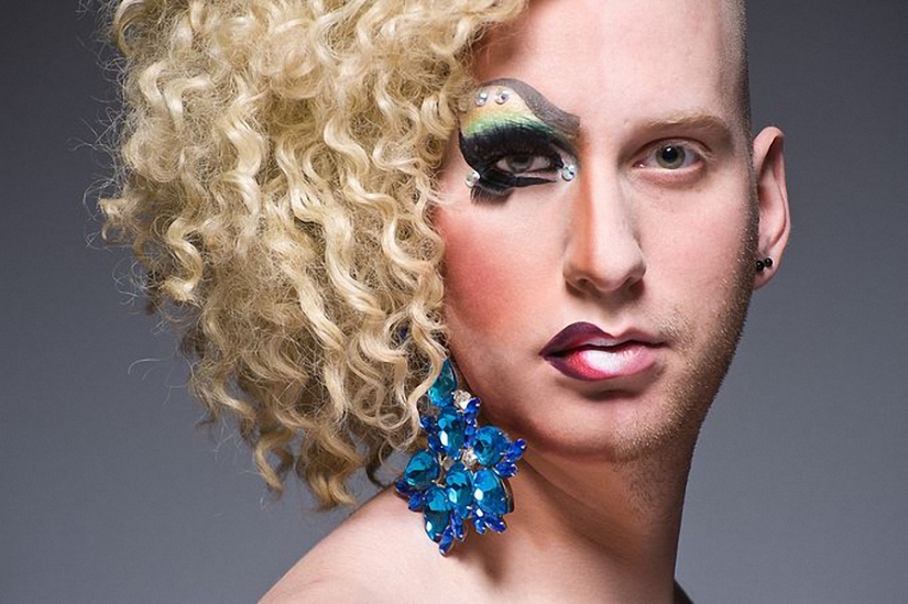 Show face travesty diva with makeup and without the project Leland Bobba Show face travesty diva with makeup and without the project Leland Bobba