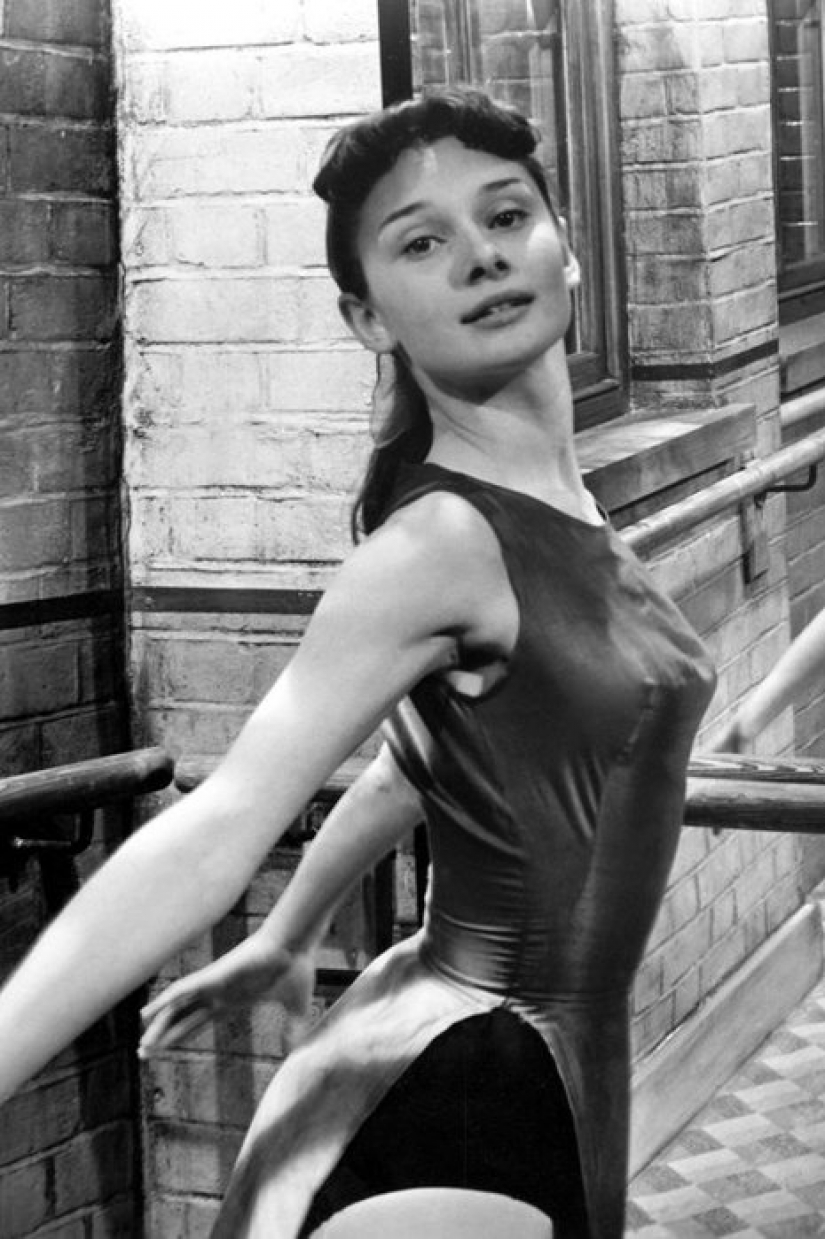 Smoked 3 packs of cigarettes and weighed 39 kg: what else don't we know about Audrey Hepburn