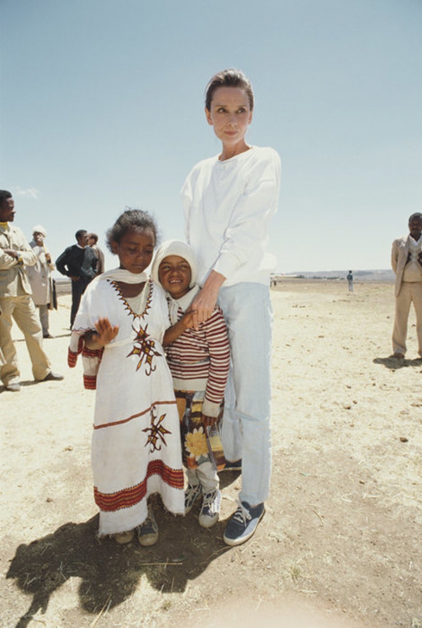 Smoked 3 packs of cigarettes and weighed 39 kg: what else don't we know about Audrey Hepburn