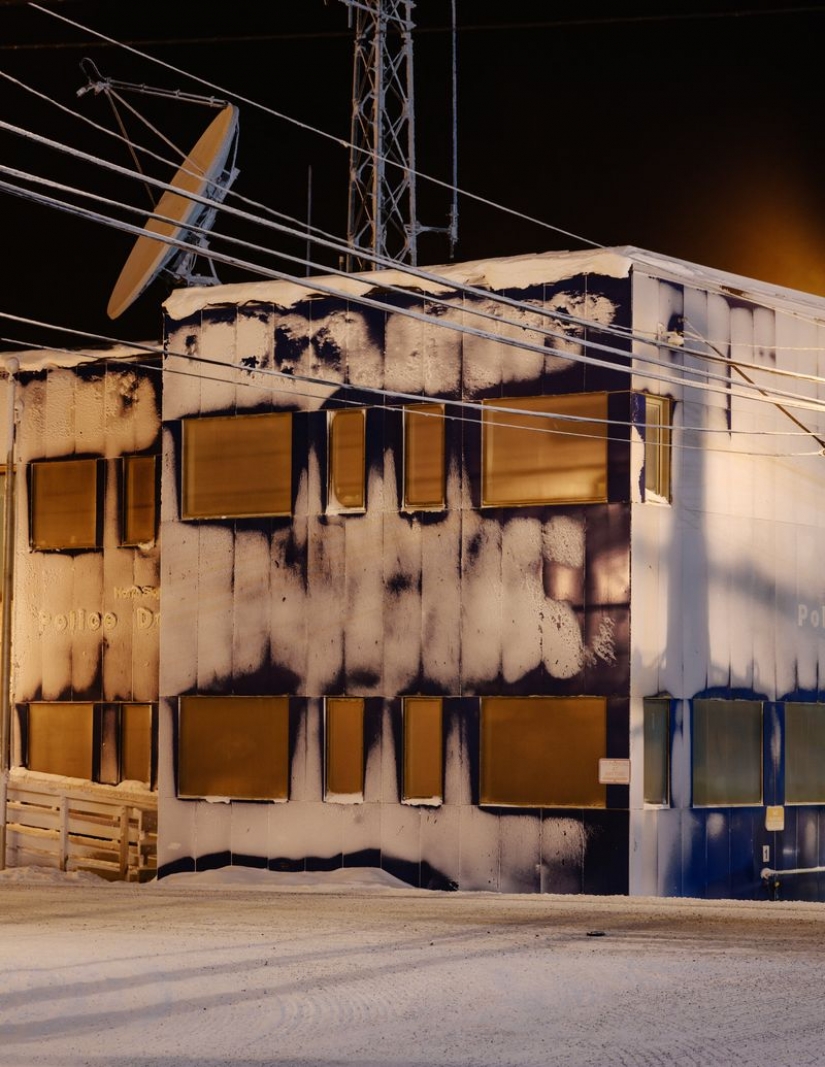 Snow-covered landscapes and the polar night: how life works in the northernmost city of Alaska