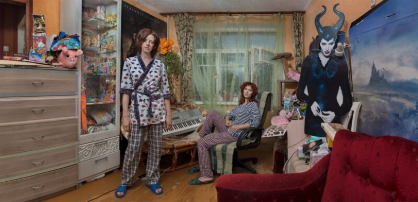 Sobre la vida de los reclusos modernos de Hickey: proyecto fotográfico "Viaje al borde de la habitación" de Natalia Ershova