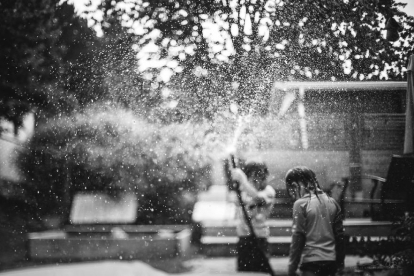 Summer without the Internet: finalists of the photo contest about childhood in nature