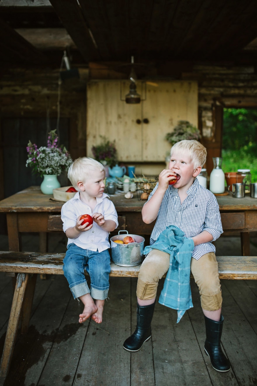 Summer without the Internet: finalists of the photo contest about childhood in nature