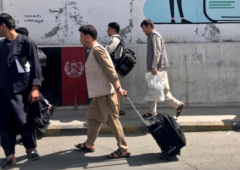 Taliban enter Afghan capital after lightning offensive
