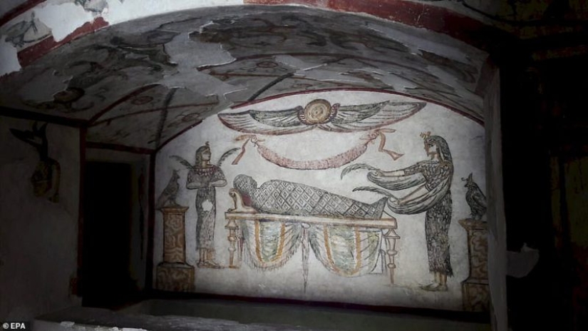 Tesoros antiguos: del antiguo egipto catacumbas, lleno de artefactos sorprendentes, abierto al público