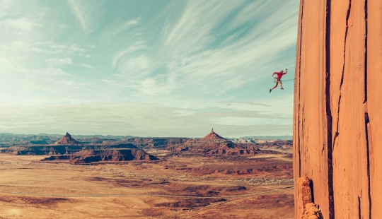 The 10 Best Extreme Photos from the Red Bull Illume 2021 contest