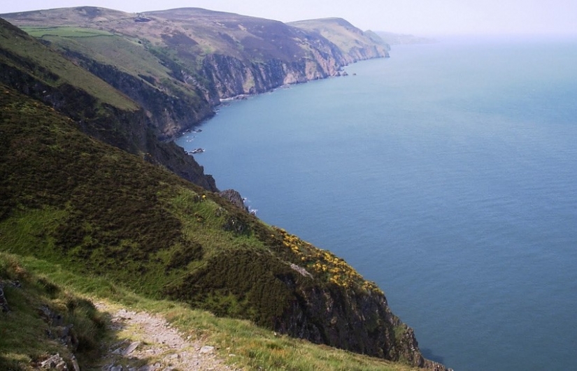 The 10 best hiking routes in the world along the coast