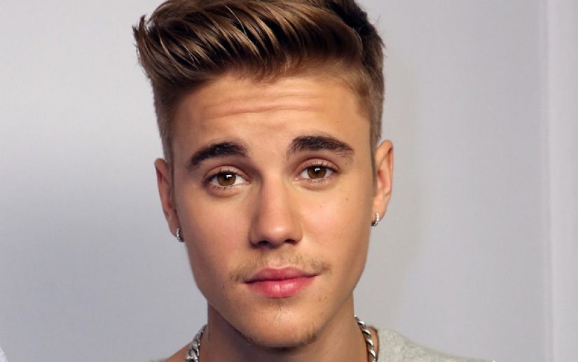 The 25 richest singers and female singers of all time