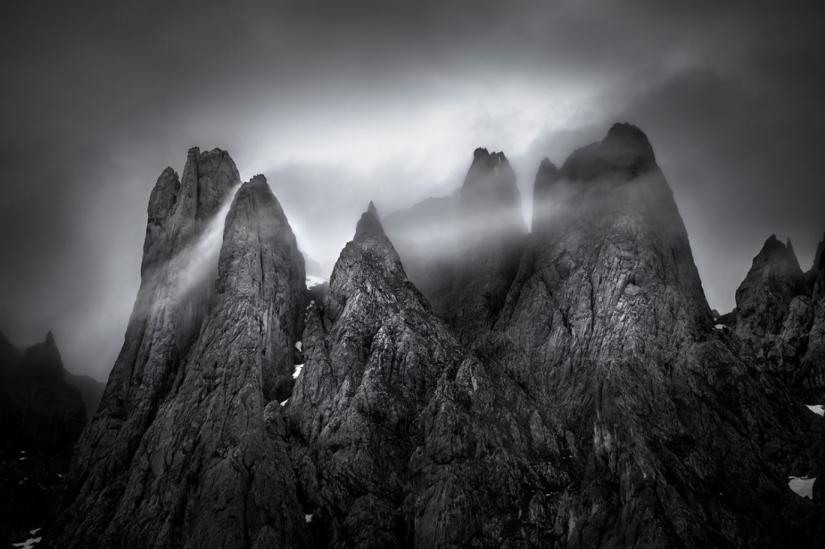 The best photos from the monochrome photography contest MonoVisions Photography Awards 2021 The best photos from the monochrome photography contest MonoVisions Photography Awards 2021