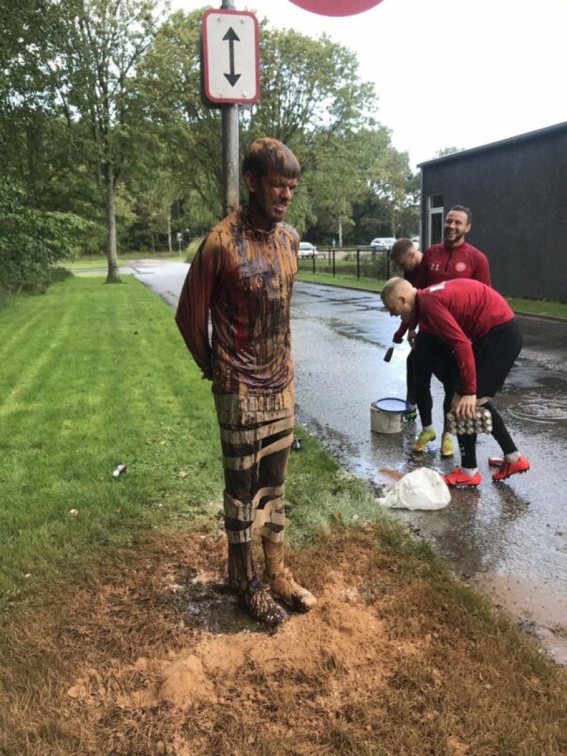 The blogger told about a wild Danish custom that young bachelors should be wary of The blogger told about a wild Danish custom that young bachelors should be wary of