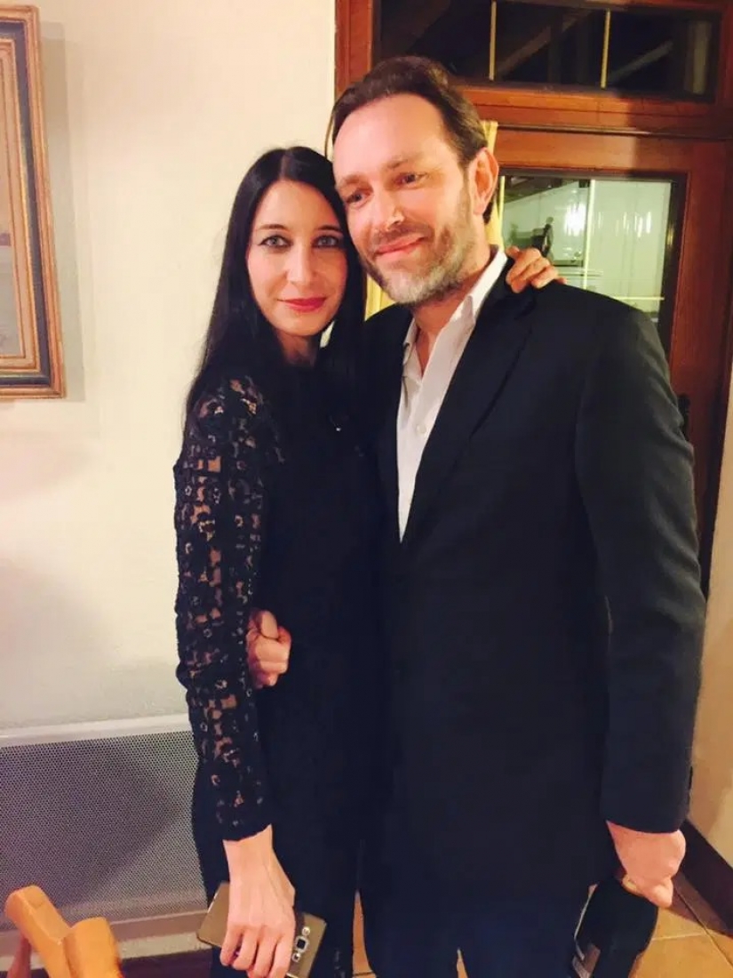 The bride, who lost her fiance during the terrorist attack in London, fell in love with the hero of the terrorist attack in Paris