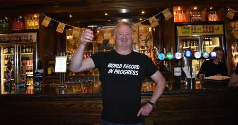 The Briton went to pubs for a day to get into the Guinness Book of Records The Briton went to pubs for a day to get into the Guinness Book of Records