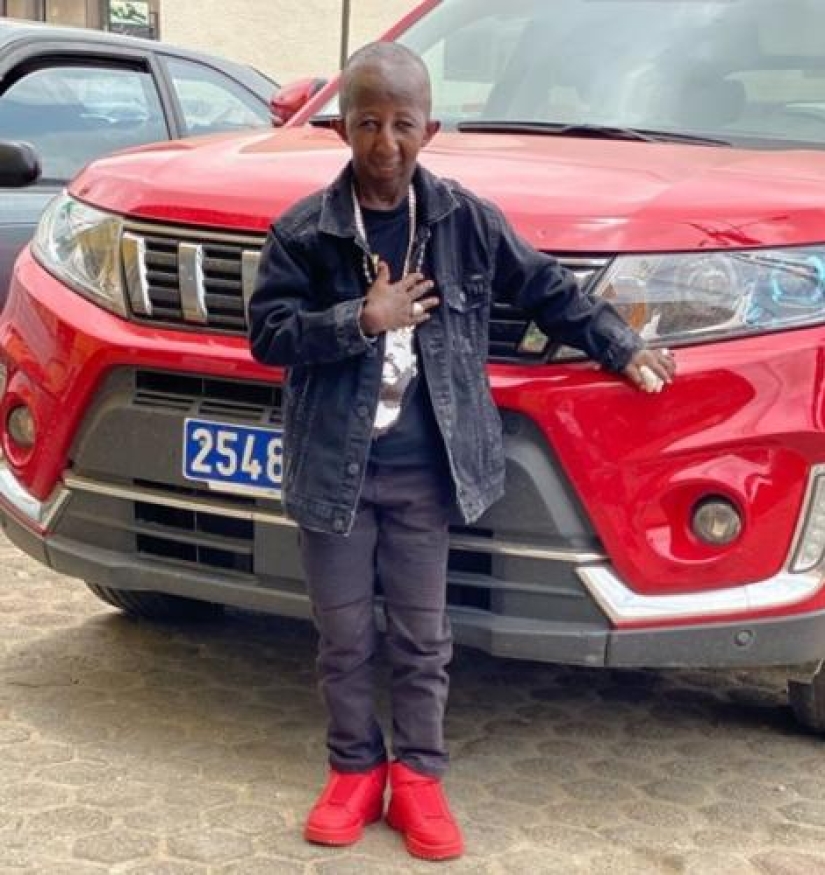 The chosen one of the famous "African Kardashian" turned out to be three times smaller than the bride