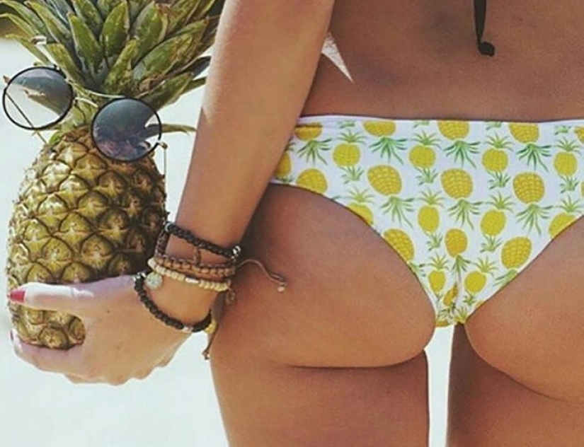 The couple bought cute clothes for the beach, but it became a bait for swingers The couple bought cute clothes for the beach, but it became a bait for swingers