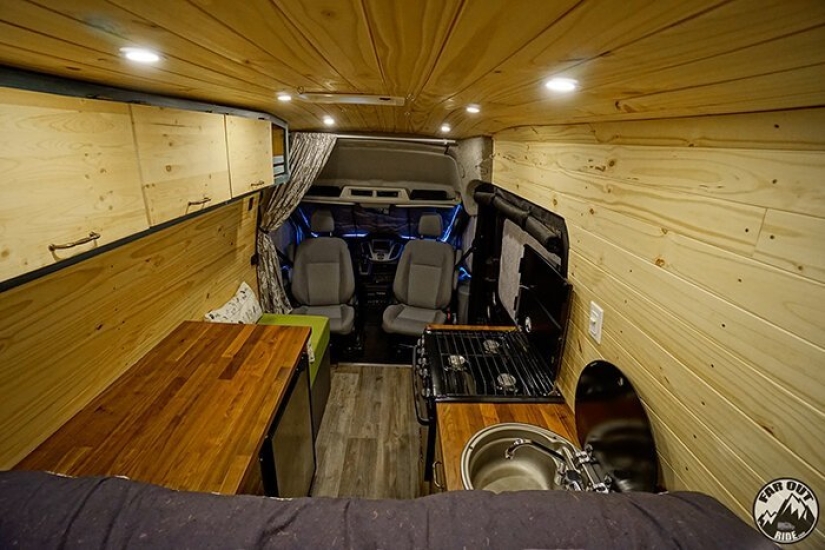 The couple exchanged a measured life in a never-ending journey