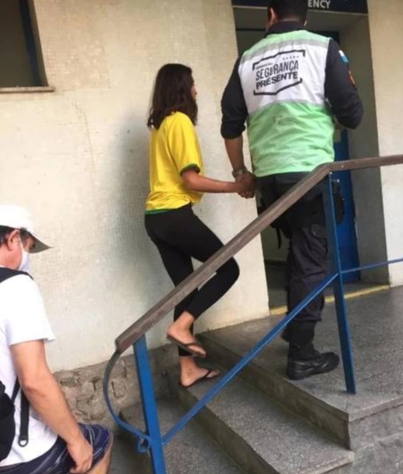 The disappeared model who posed for Dolce and Gabbana was found insane in a Brazilian slum