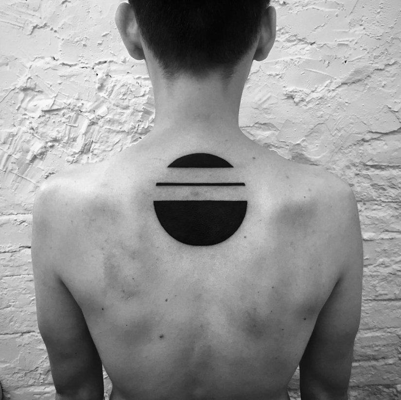 The genius of pure simplicity: Tattoo based on paintings by Malevich from the Moscow master The genius of pure simplicity: Tattoo based on paintings by Malevich from the Moscow master
