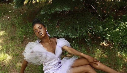 The girl with hair on his chest took myself for who I am and happy The girl with hair on his chest took myself for who I am and happy