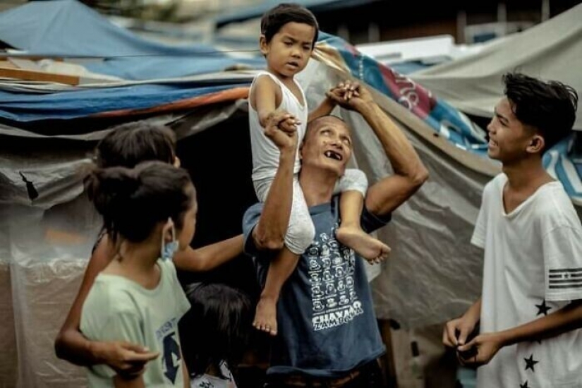 The good people of arranged marriage for the couple of homeless people, who for 24 years together