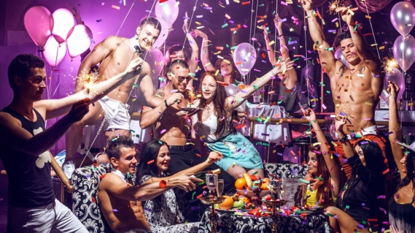 The heavy cross of a stripper: three guys complained to journalists about the hardships of their profession The heavy cross of a stripper: three guys complained to journalists about the hardships of their profession