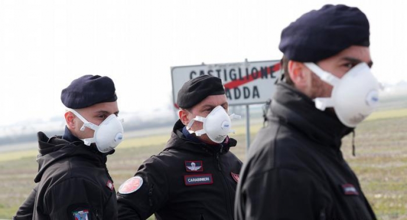 The husband went for a walk after a quarrel with his wife and walked 400 km The husband went for a walk after a quarrel with his wife and walked 400 km
