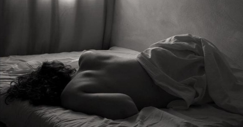 The irony in Texas: a naked stranger in a strange house was not happy