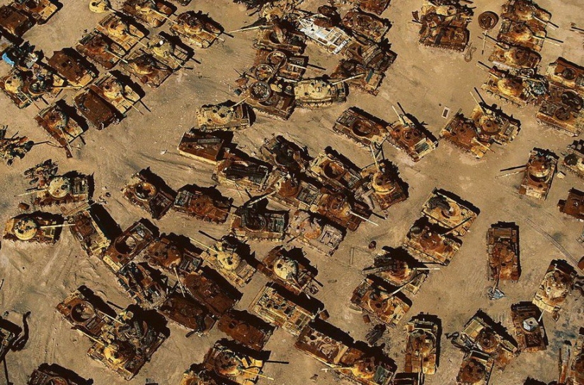 The legendary photo project "Earth seen from the sky"