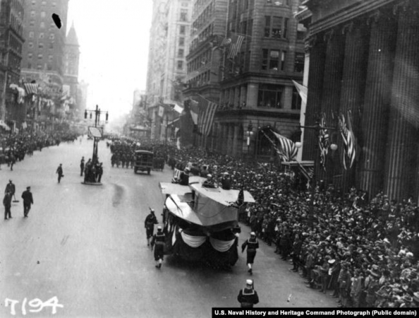 The lessons of quarantine: Philadelphia and St. Louis in the midst of the "Spanish flu" in 1918 The lessons of quarantine: Philadelphia and St. Louis in the midst of the "Spanish flu" in 1918
