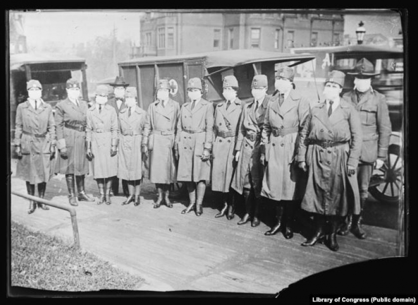 The lessons of quarantine: Philadelphia and St. Louis in the midst of the "Spanish flu" in 1918 The lessons of quarantine: Philadelphia and St. Louis in the midst of the "Spanish flu" in 1918