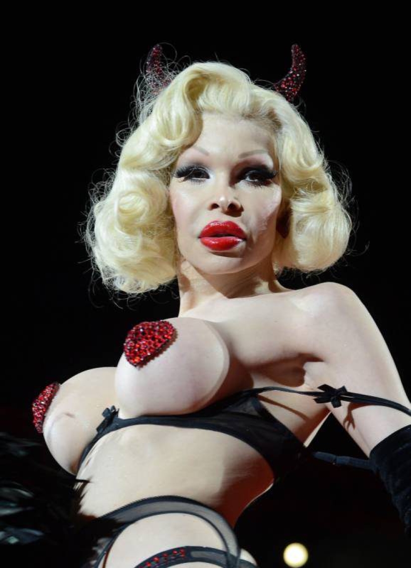 The life story of Amanda Lepore, a transsexual with the most expensive body