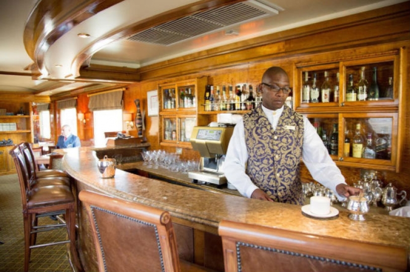 The most luxurious trains that people have been waiting in line for for months to get tickets for