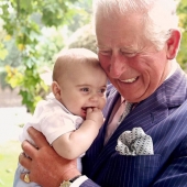 The most touching photos of royal grandparents with their grandchildren