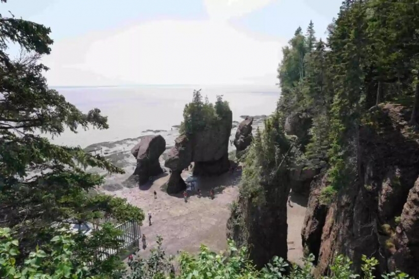 The note in the bottle that the girl dropped from the Titanic, put scientists at a dead end