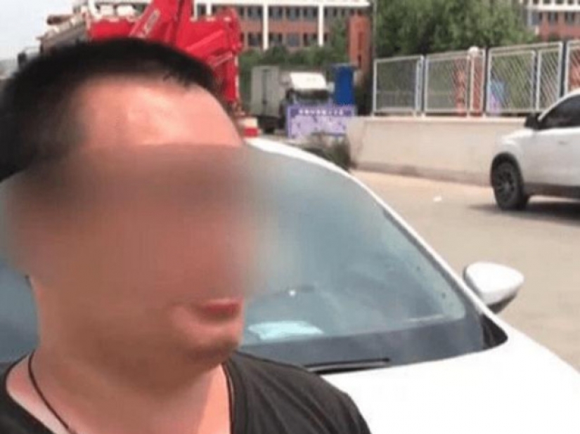 The parents left their daughter on a desert island to bring her to reason. They did it