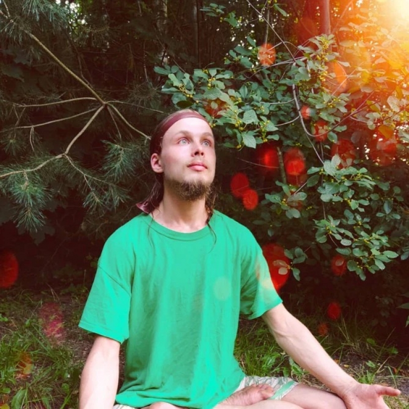 The Perverted life of Doomsday Cults: from marrying seven-year-old girls to mass suicides