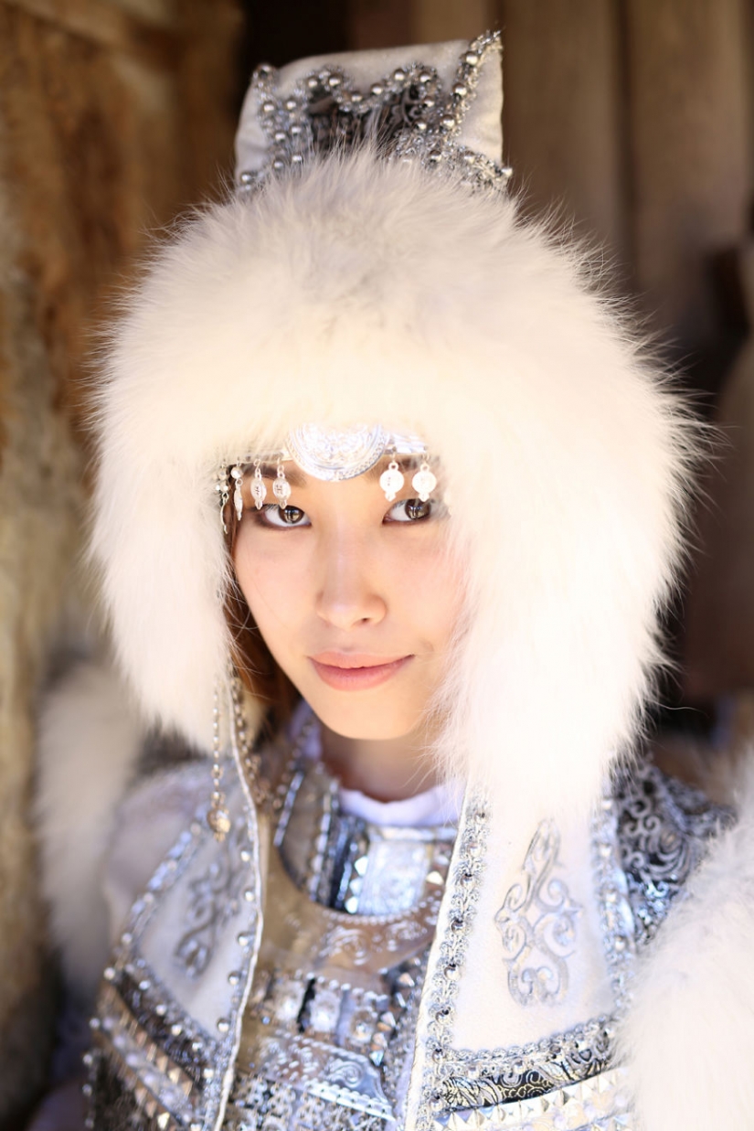 The photographer traveled 25,000 km to take portraits of the indigenous inhabitants of Siberia