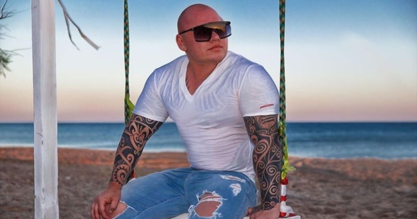 The Russian champion was humiliated at the airport, not believing that she was a woman