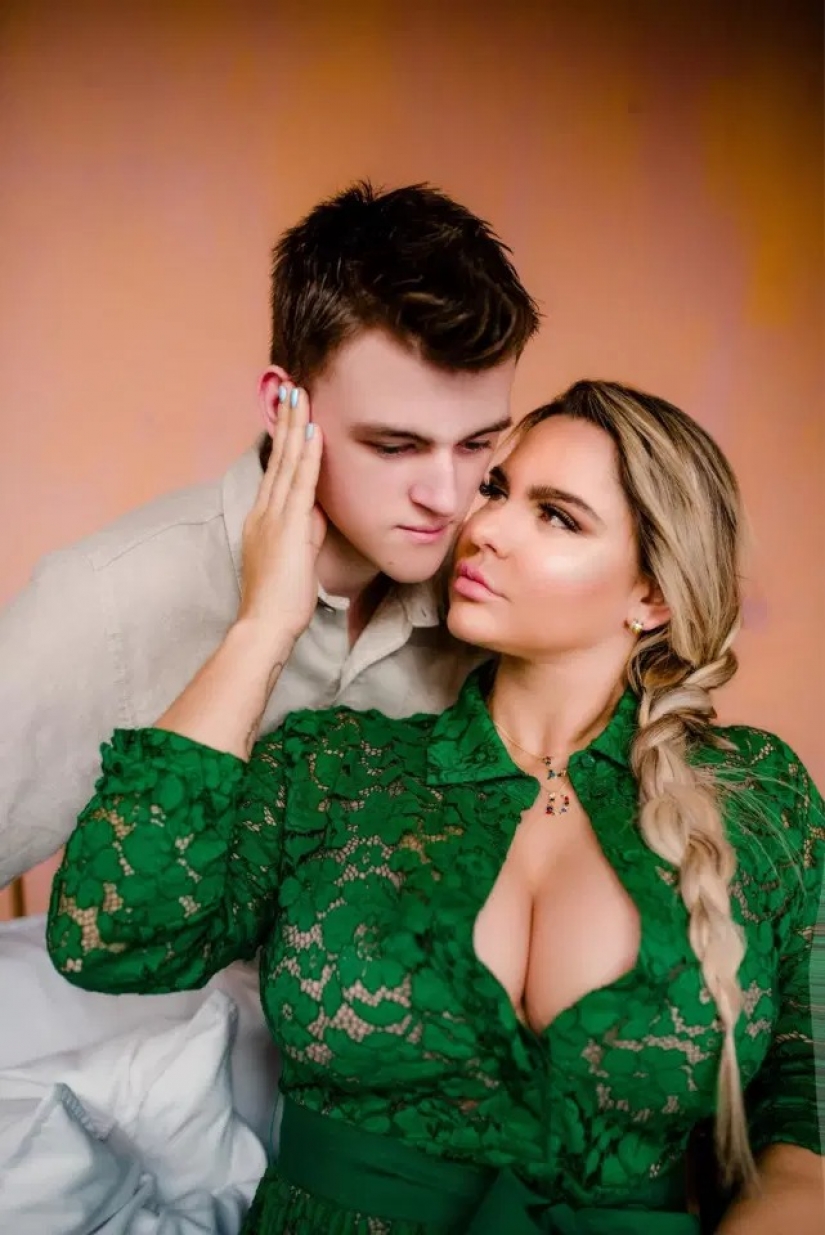 The son registered his mother on the OnlyFans website so that she would give him more pocket money